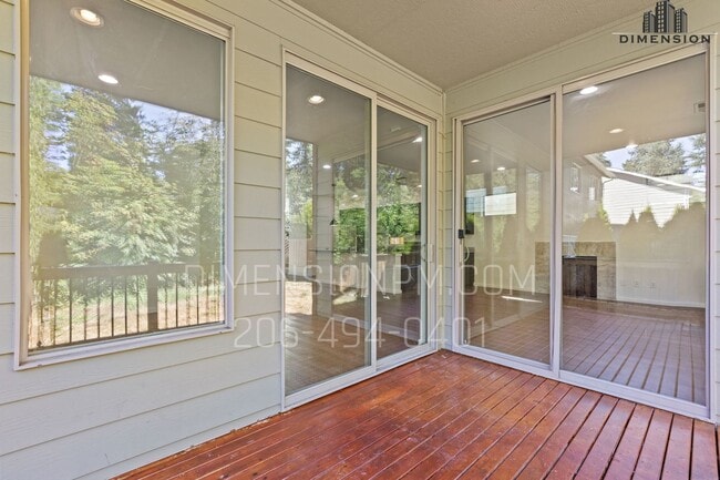 Building Photo - Kent Home