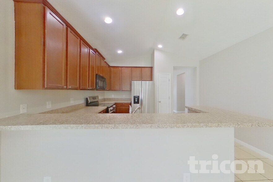 Building Photo - 3720 Briarwood Estates Cir