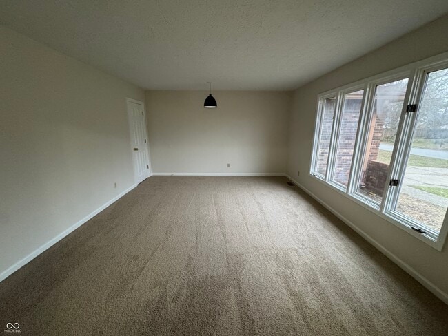 Building Photo - 488 Orchardview Dr