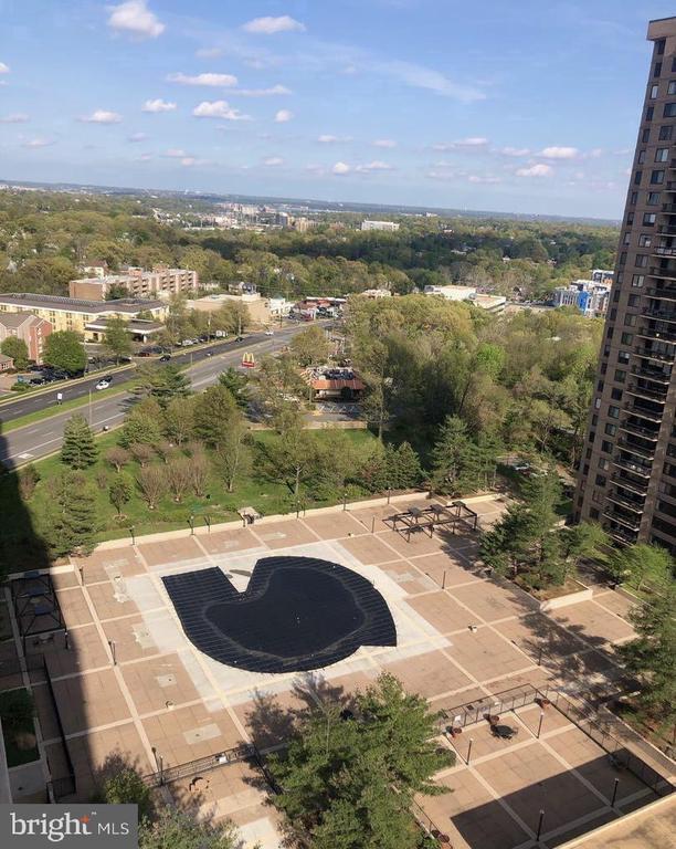 Building Photo - 3701 S George Mason Dr