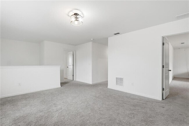 Building Photo - 121 Carnaby St