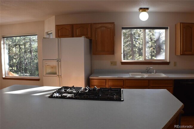 Building Photo - 14540 Rosholt Loop