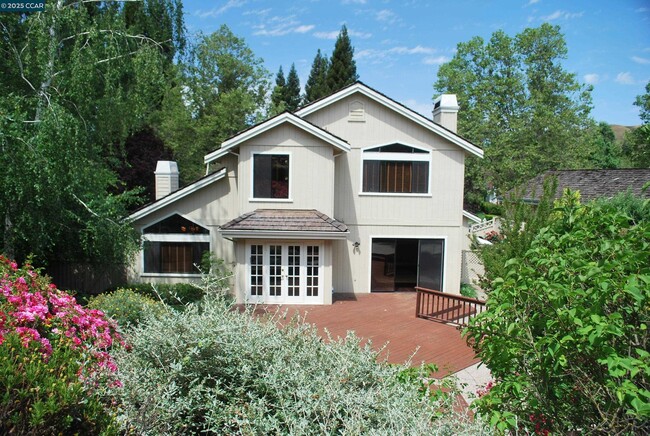 Building Photo - 3057 Deer Meadow Dr