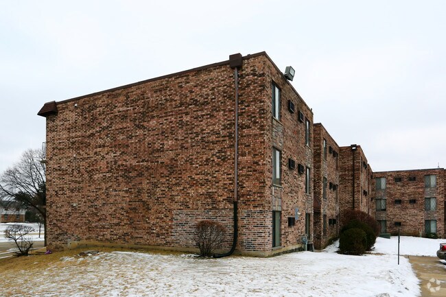 Building Photo - 651 N Swift Rd