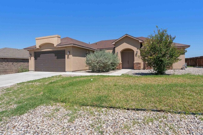 Building Photo - 120 Red Cloud Trl