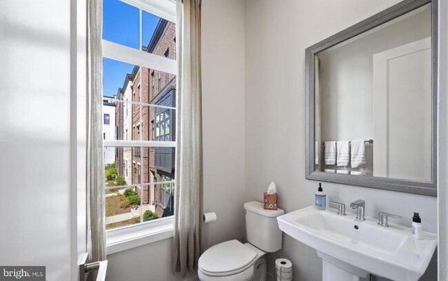 Building Photo - 22143 Penelope Heights Terrace