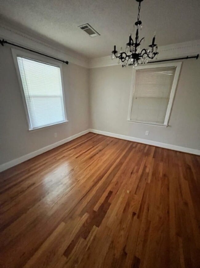 Building Photo - Luxury Ranch Living: Pool, Privacy & Premium Space