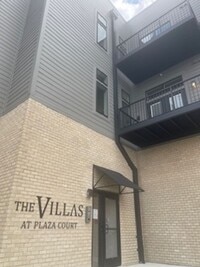 Building Photo - Newer Upscale Apartment