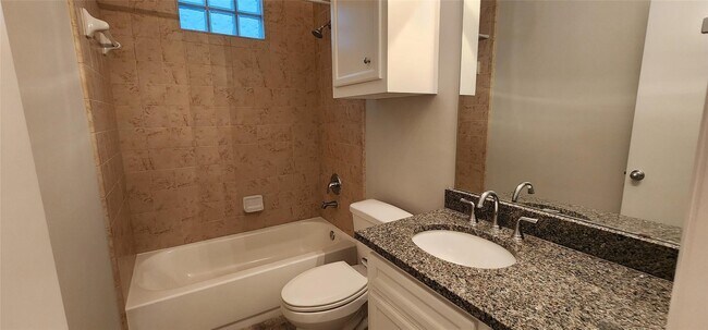 Building Photo - 11608 Main Ash Dr