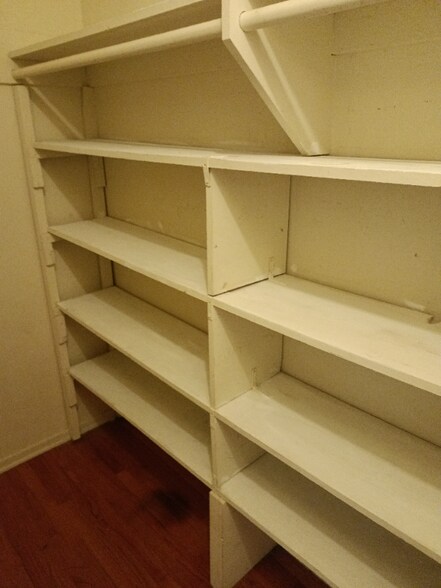 Building Photo - 1128 S Bedford St