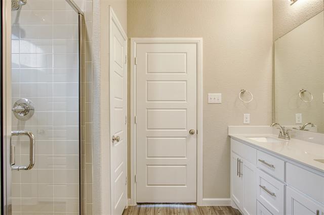 Building Photo - 496 Fox Ridge Dr