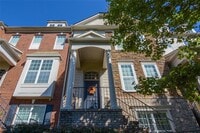 Building Photo - 2430 Natoma Ct SE