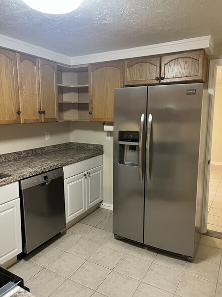 Kitchen View 1 - 6950 SE 122nd Dr