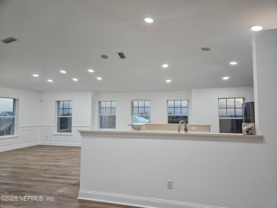 Building Photo - 1440 Atlantic Breeze Way