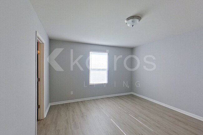 Building Photo - 2592 Catalina Ct