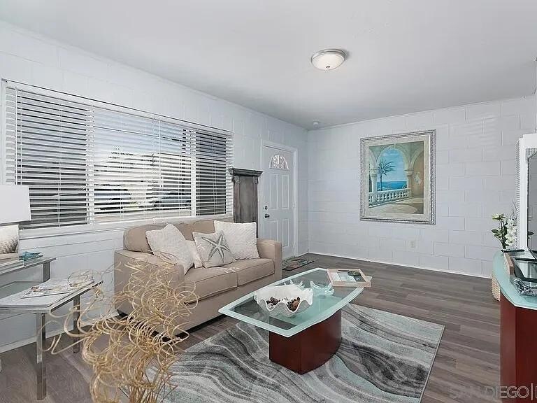 Building Photo - 1382 Grove Ave