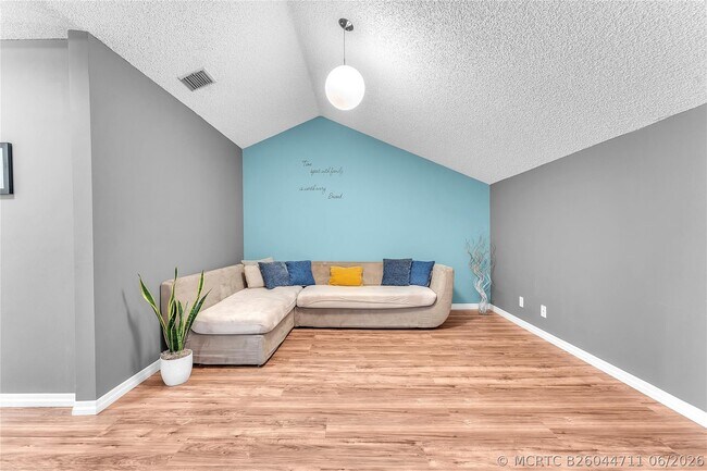 Building Photo - 8407 NW 78th Ct