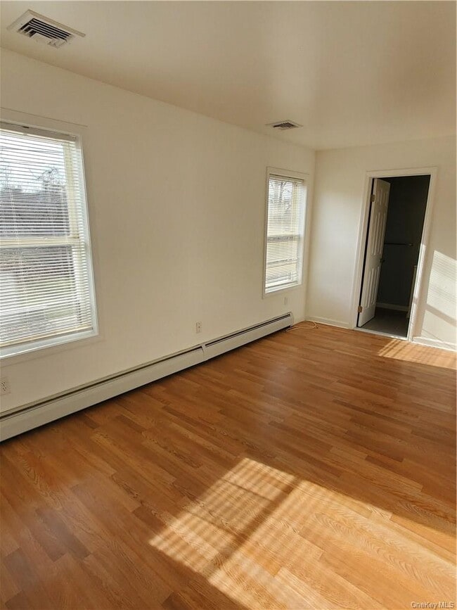 Building Photo - 7 White Plains Ave