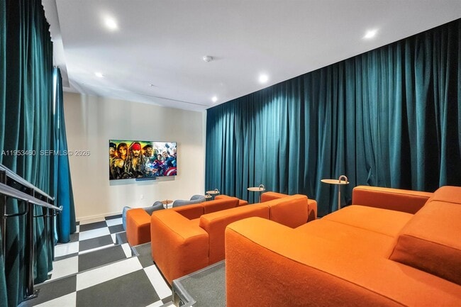 Building Photo - 11 NE 6th St