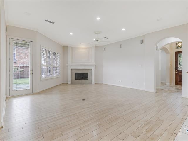 Building Photo - 609 Sunningdale