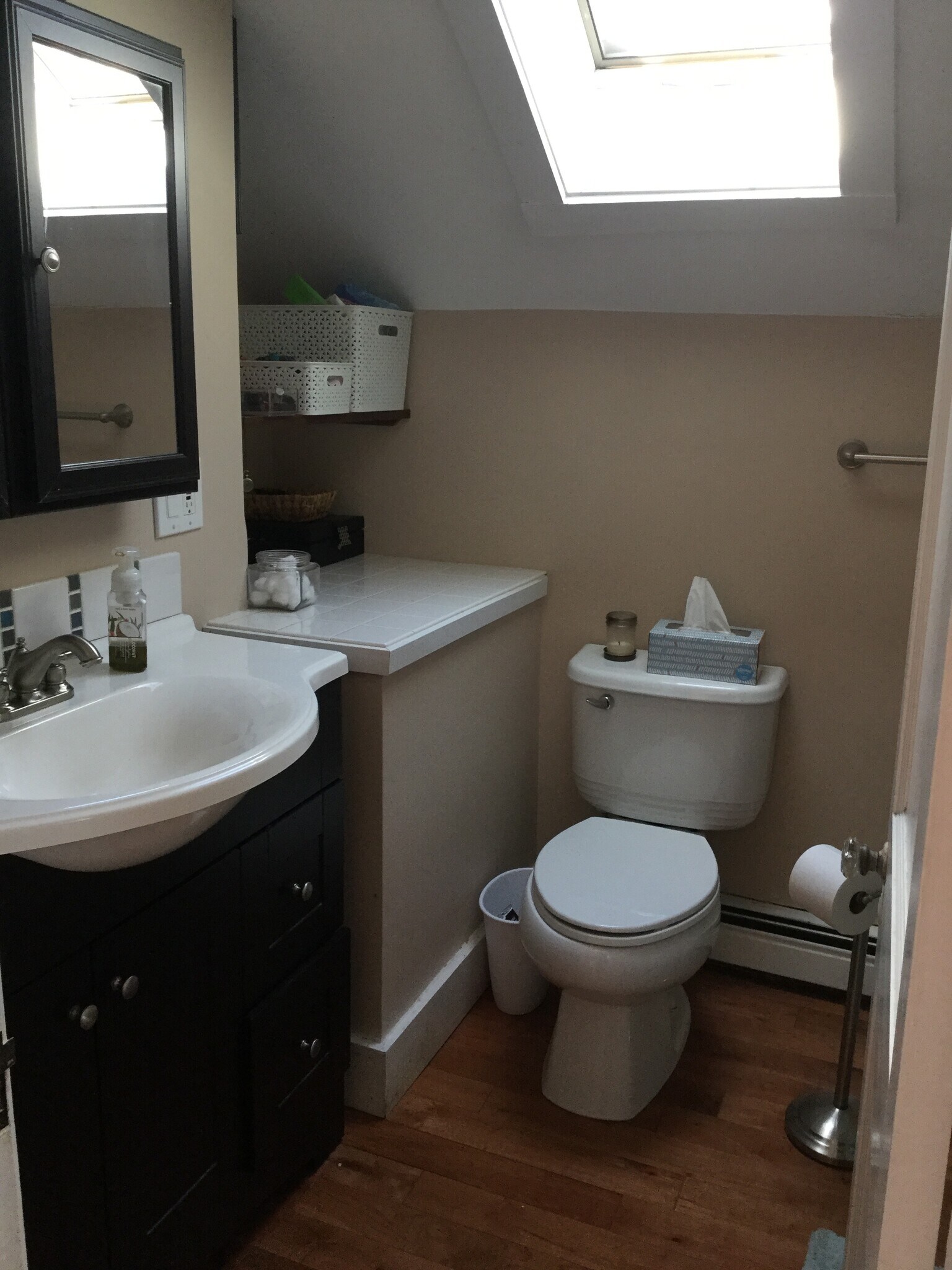 Building Photo - 889 Hope St