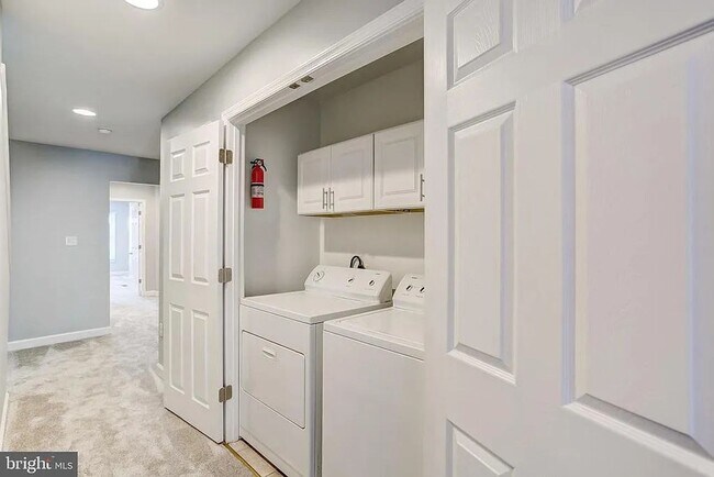 Building Photo - Stunning Three-Story Home in the Heart of Canton with Modern Upgrades and Expansive Roof Deck