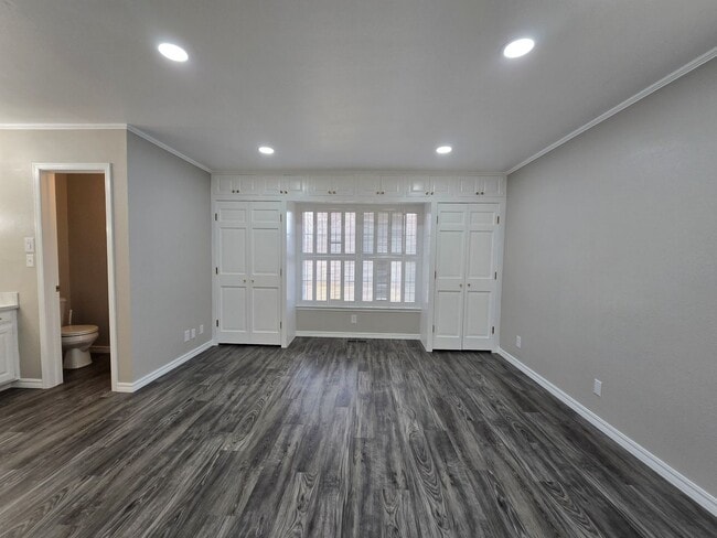 Building Photo - 3 Bedroom 2 Bath home in Shawnee!