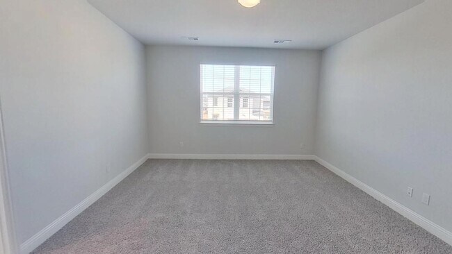 Building Photo - 1212 Sydney Ln