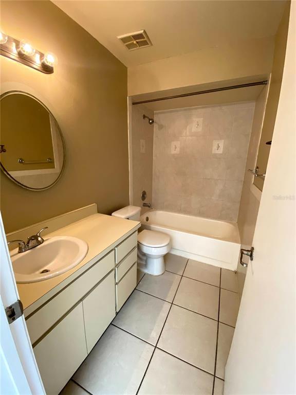 Building Photo - 755 Golden Sunshine Cir