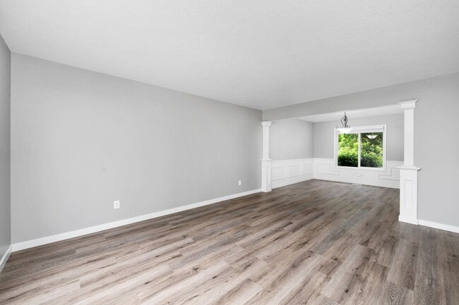 Building Photo - 16742 NW Dublin Ct