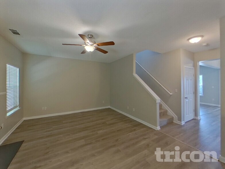 Building Photo - 211 Beckenham Ln