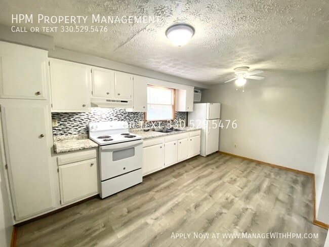 Building Photo - 5780 Portage St NW