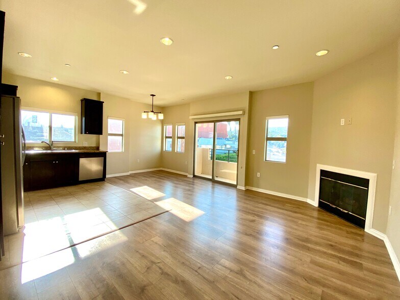 Living Room - 5827 Carlton Way