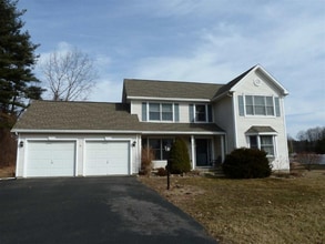 Building Photo - 220 Concord Hill Dr