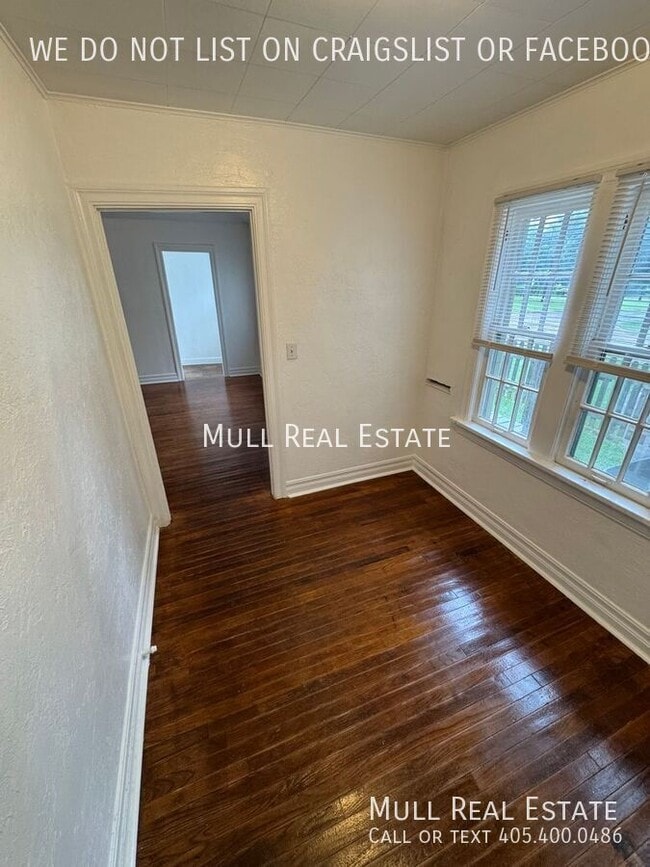 Building Photo - 540 NW 49th St