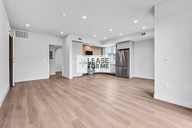 Building Photo - 8869 Alcott St