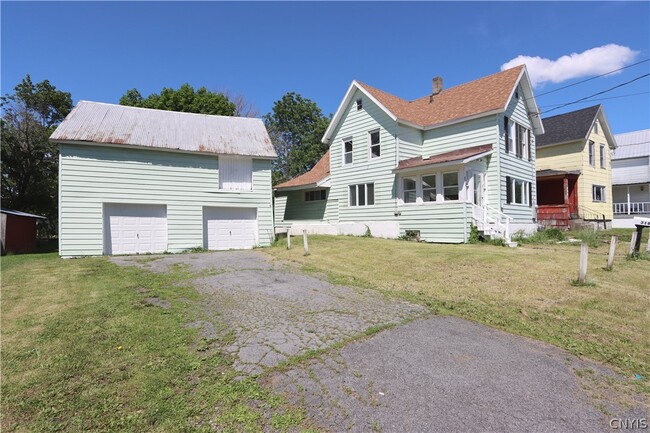 Building Photo - 318 W Hoard St