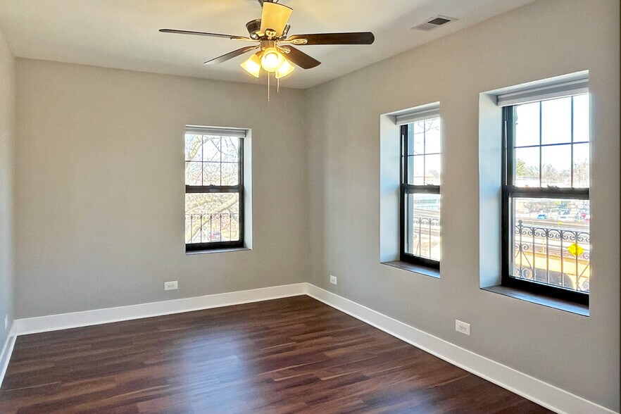 Building Photo - 100-112 S. Harvey Ave. and 223-227 South Blvd.