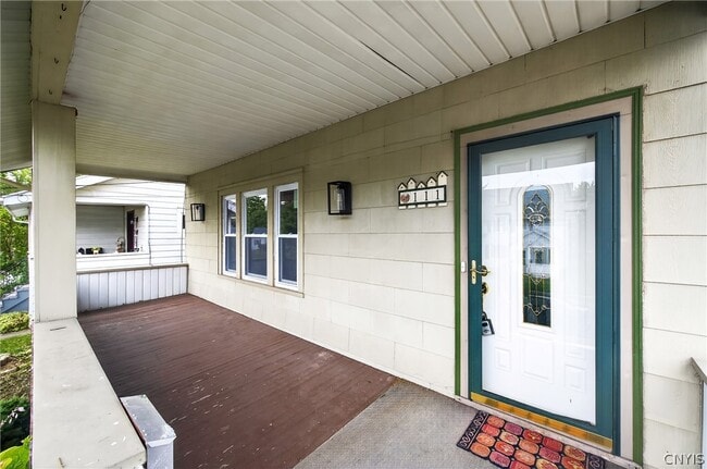 Building Photo - 111 Maplehurst Ave