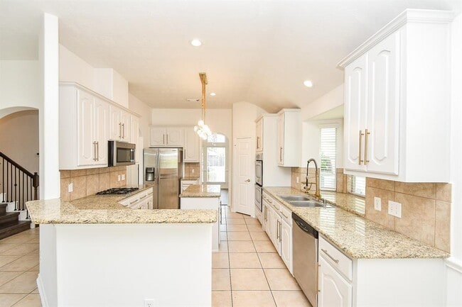 Building Photo - 10206 Hahns Peak Dr