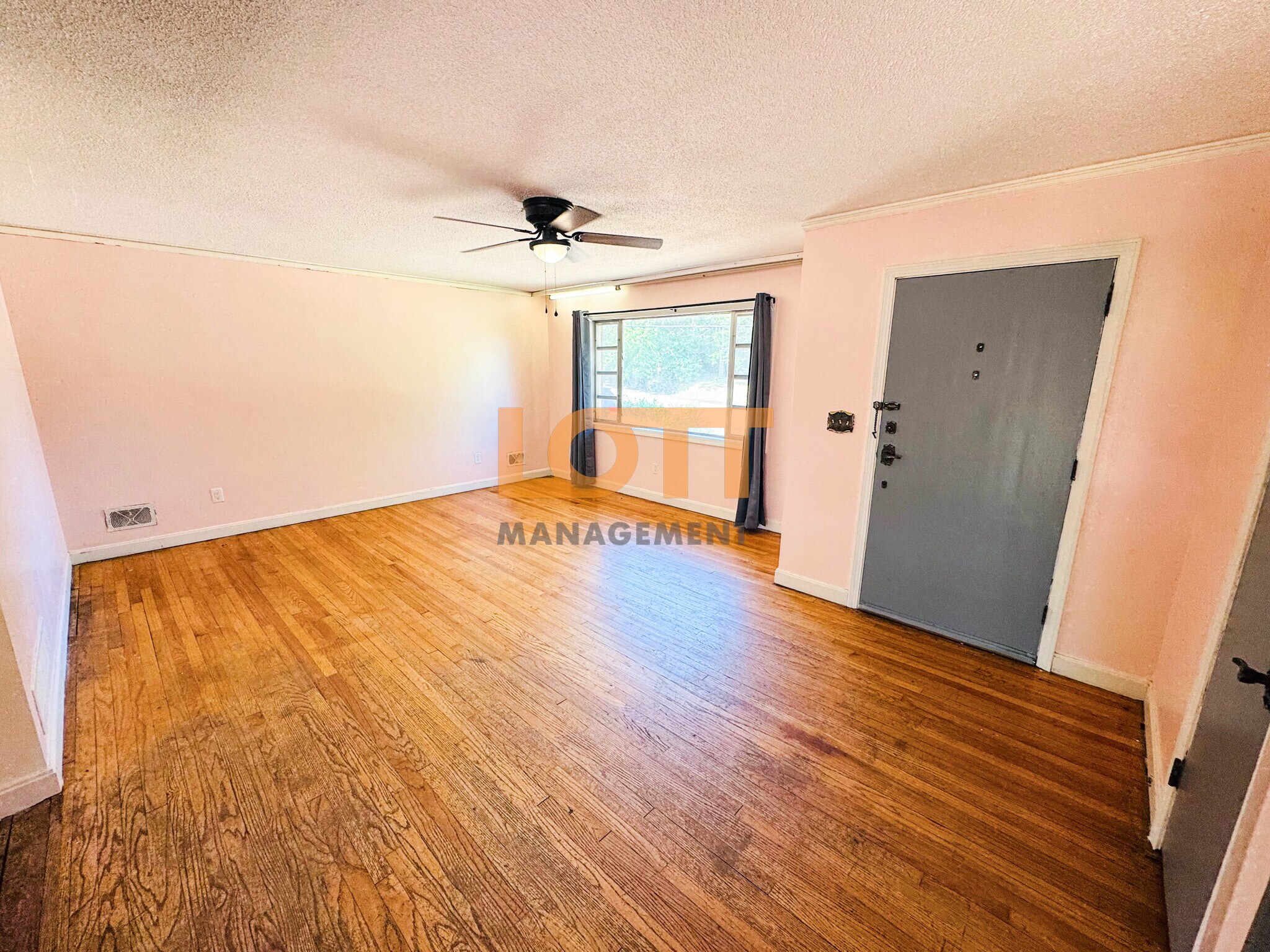 Building Photo - 214 Hunts Bridge Rd