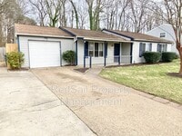 Building Photo - 725 Chatsworth Dr