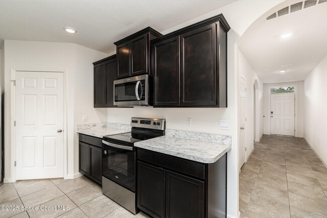 Building Photo - 1299 Buffing Cir SE
