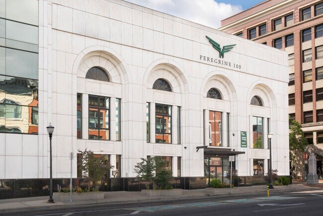 Building Photo - Lease Unfurnished $1900