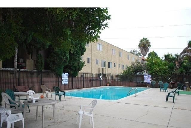 Building Photo - 719 N Eucalyptus Ave