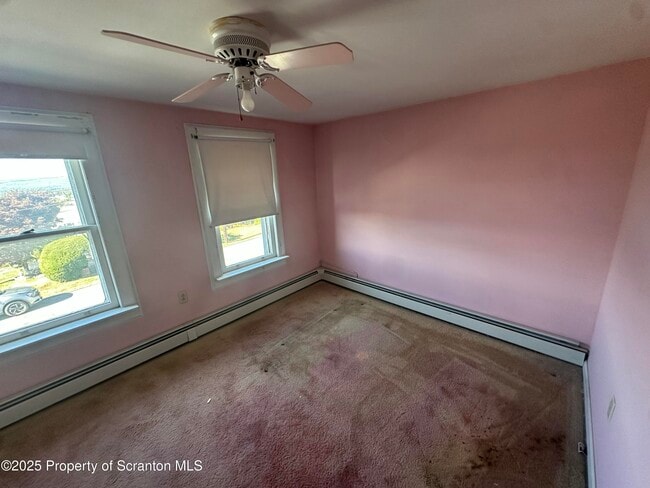 Building Photo - 74 W Chestnut St