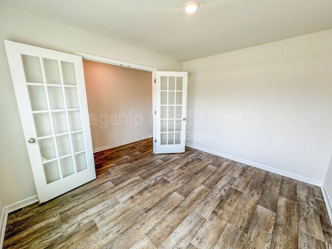 Building Photo - 2136 Montalvan Dr