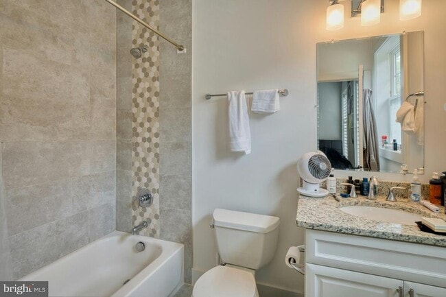 Building Photo - 4107 Virginia St
