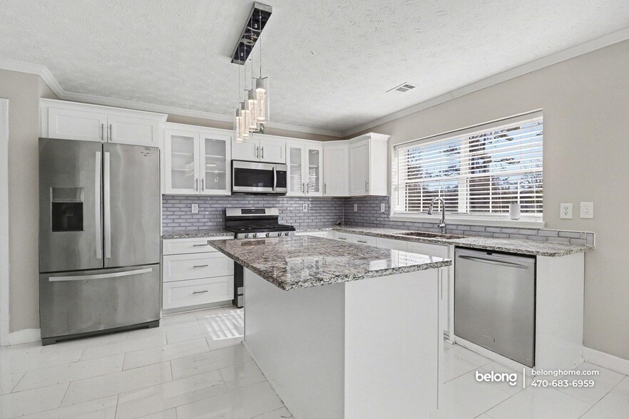 Building Photo - 3660 Oak Park Dr