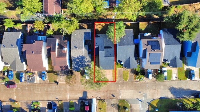 Building Photo - 10250 Bridgeland Ln